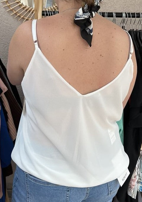 Top à bretelles et dentelle