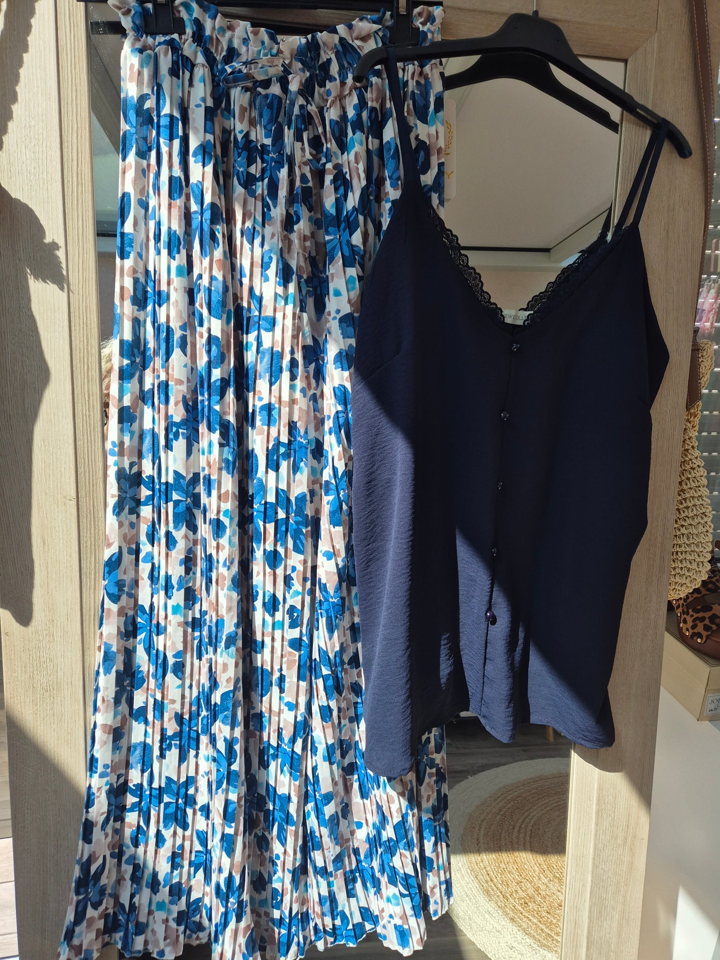 Pantalon plissé motif floral