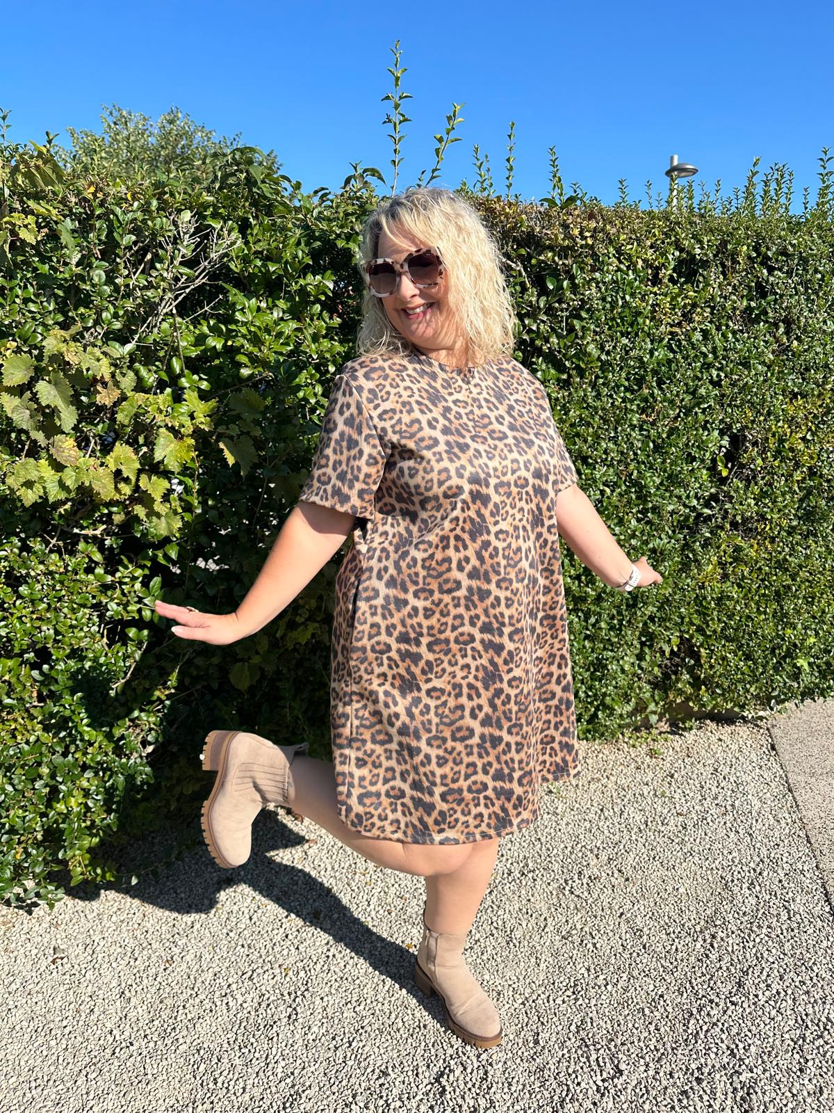 Robe en suédine