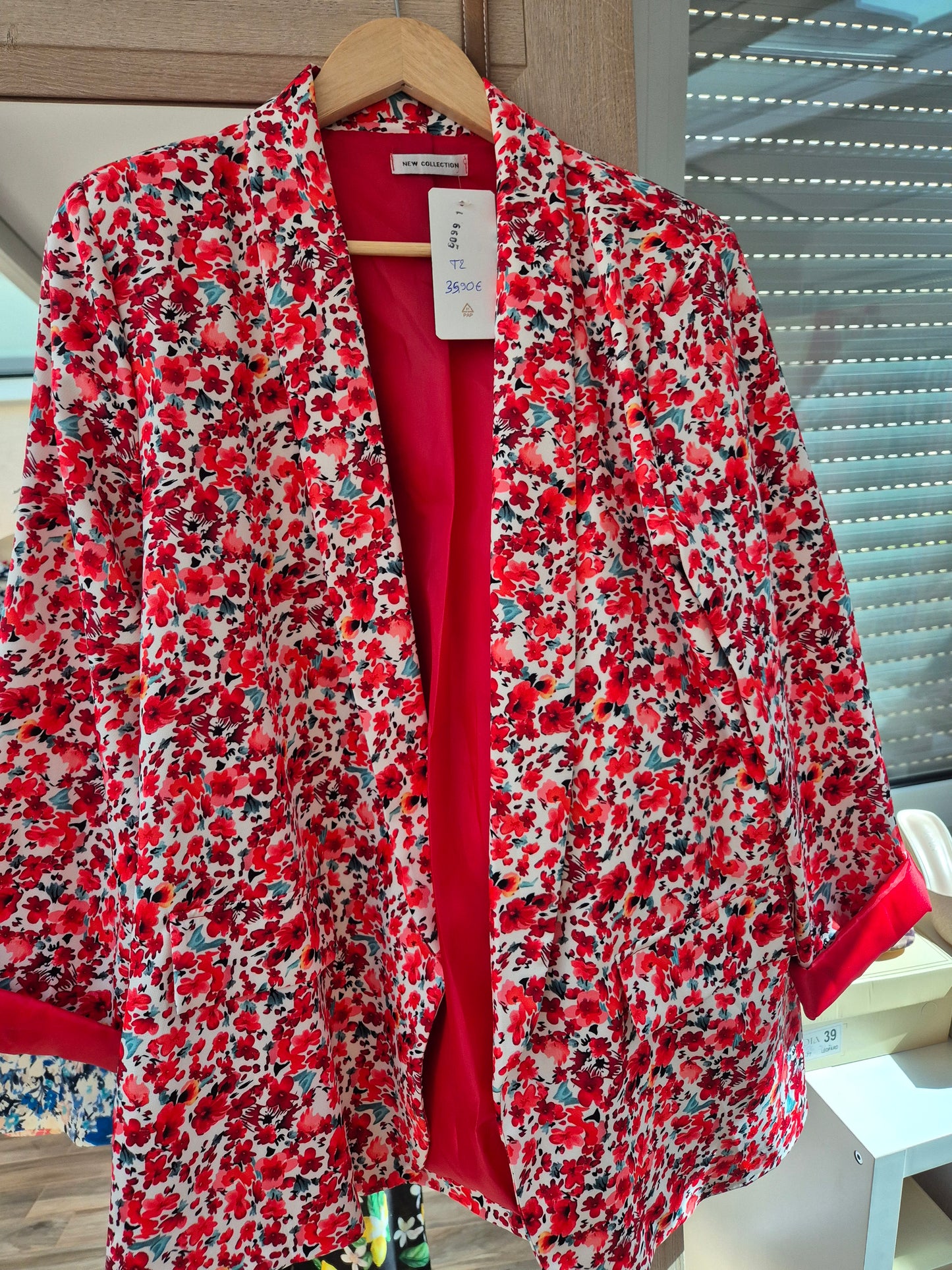Veste blazer fleurie taille 2