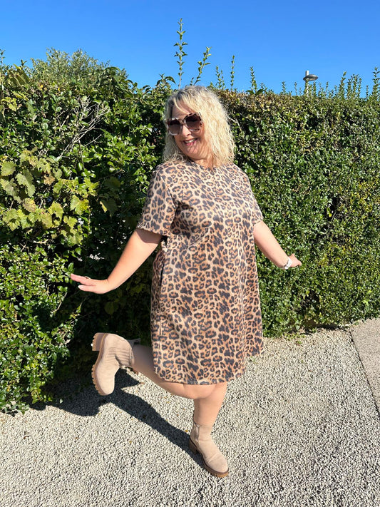 Robe en suédine
